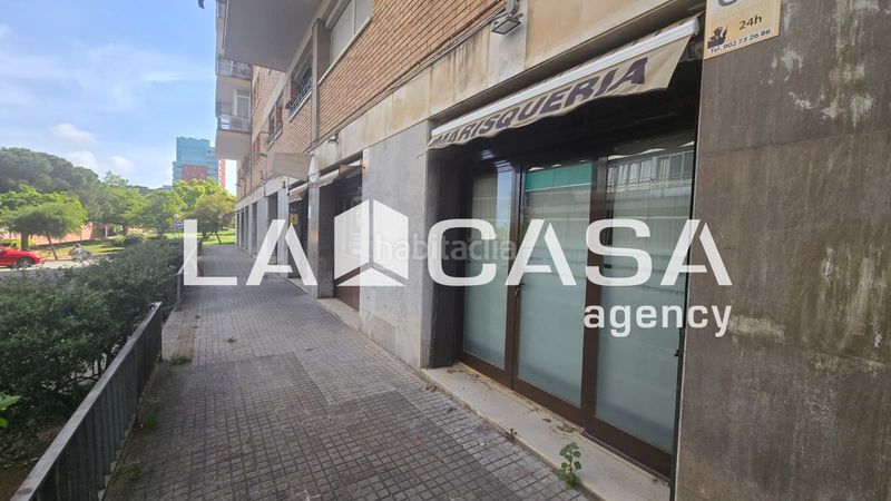 Foto 4b4c82ce-ad32-4f3b-baf9-08c965c9ddf9. Local comercial a La Guineueta Barcelona