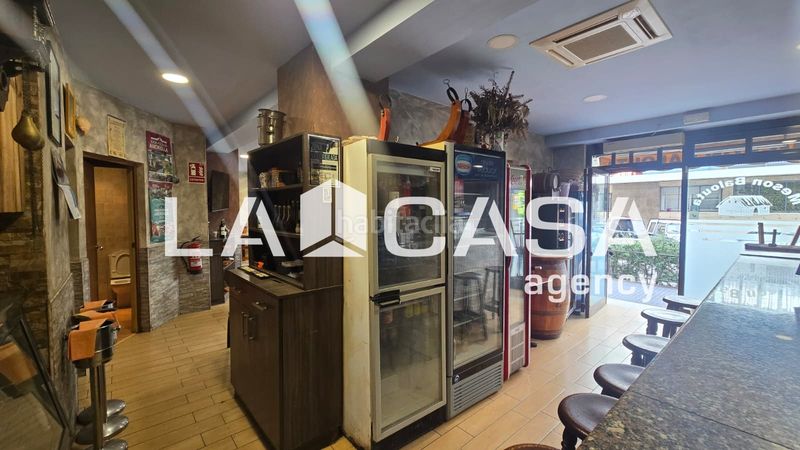 Foto 8ccfe6c4-14a8-4f45-a4cf-b573bf3b6357. Local comercial a La Guineueta Barcelona