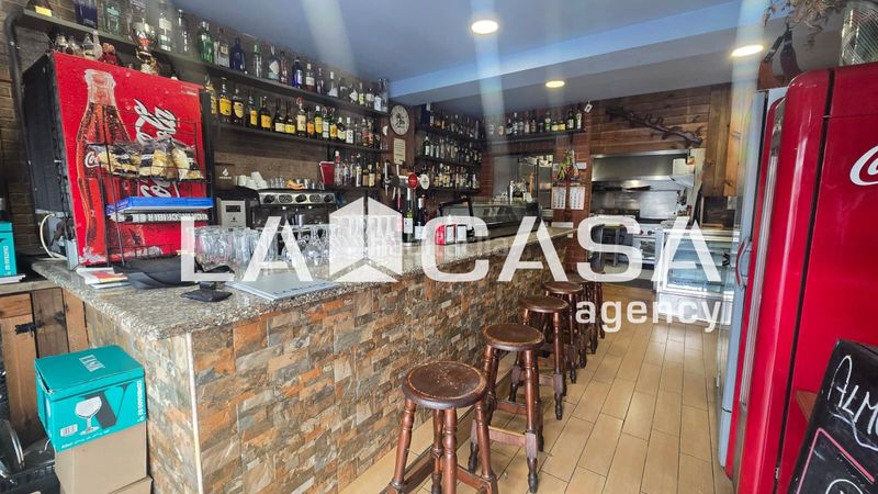Foto e013cafe-058a-4aa3-9475-00be582b0f2a. Local comercial a La Guineueta Barcelona