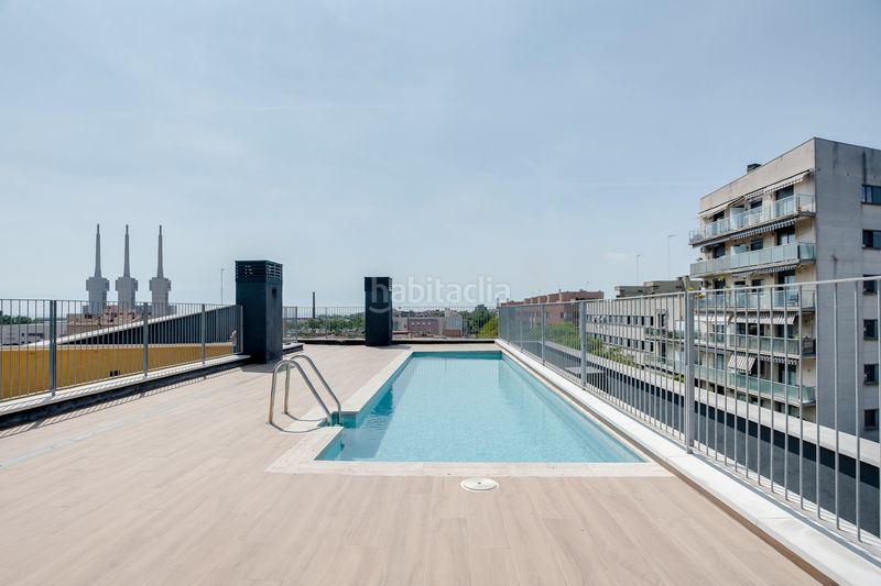 Foto b0cba0aa-4455-441b-965e-03de2cbe4818. Pis amb calefacció aparcament piscina a El Remei Badalona