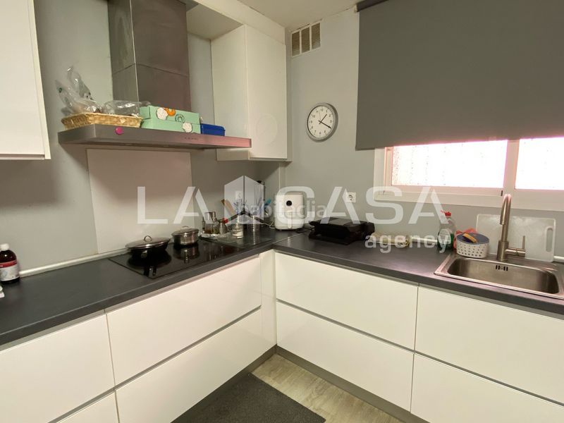 Foto 193c8a94-7d96-4867-ae1d-62b3c49410d2. Casa amb calefacció aparcament a Puigfred Badalona