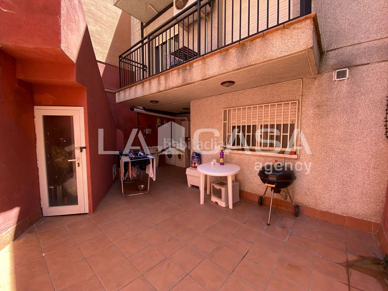 Foto 8804b312-c8bb-4f73-9856-715e3162711d. Casa amb calefacció aparcament a Puigfred Badalona