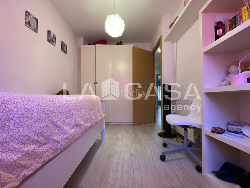Foto 91b93485-409f-496d-be38-53040263347a. Casa amb calefacció aparcament a Puigfred Badalona