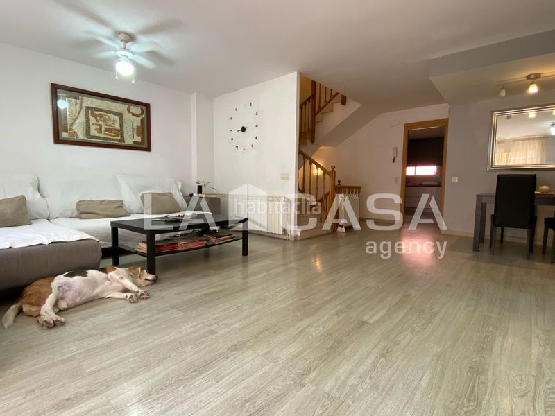 Foto e63a0c60-a75d-42f7-a4d1-0f39efe0db35. Casa amb calefacció aparcament a Puigfred Badalona
