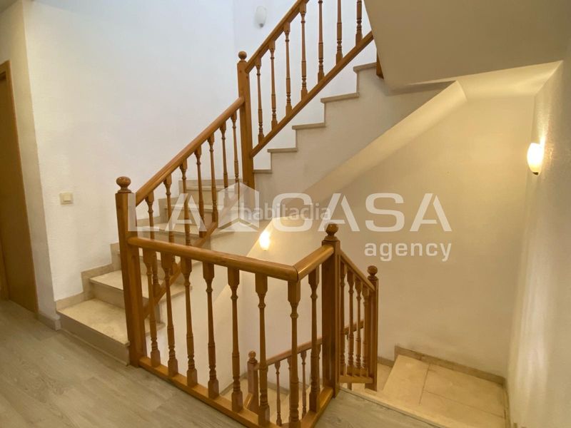 Foto eefb3ff5-6b98-4a22-b23c-a16da2519603. Casa amb calefacció aparcament a Puigfred Badalona