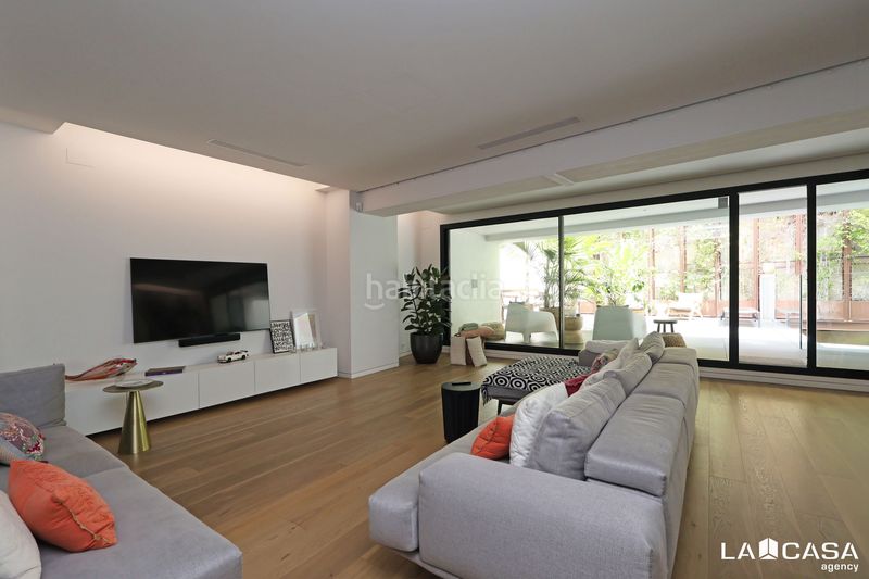 Foto 93d3d822-b108-4d00-8e71-8bf6e7de391b. Dúplex en St. Pere - Sta. Caterina - El Born Barcelona