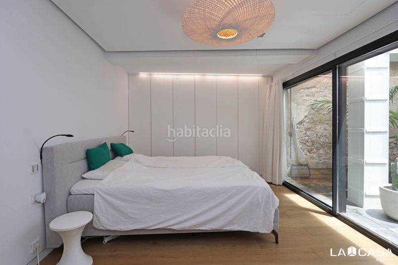 Foto c2289f30-e5d0-4b36-9230-c8896924f444. Dúplex en St. Pere - Sta. Caterina - El Born Barcelona
