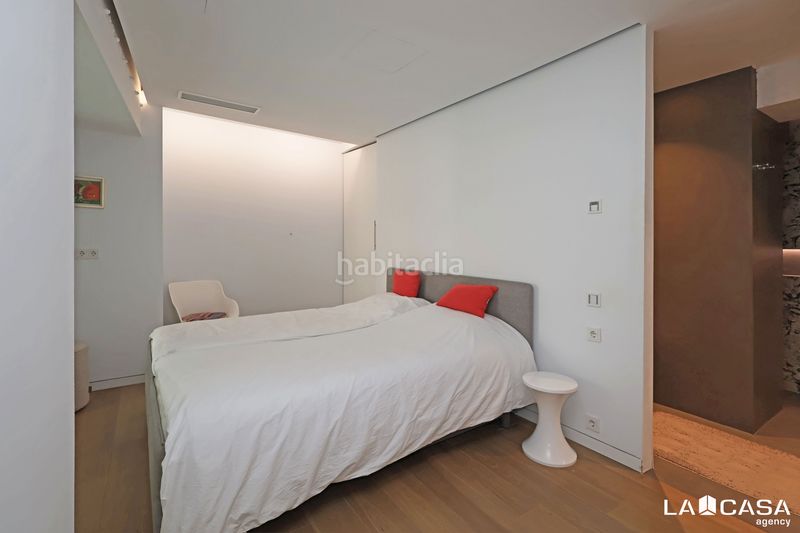 Foto f0bb38ec-0306-4ac5-9a56-17afb015136a. Dúplex en St. Pere - Sta. Caterina - El Born Barcelona