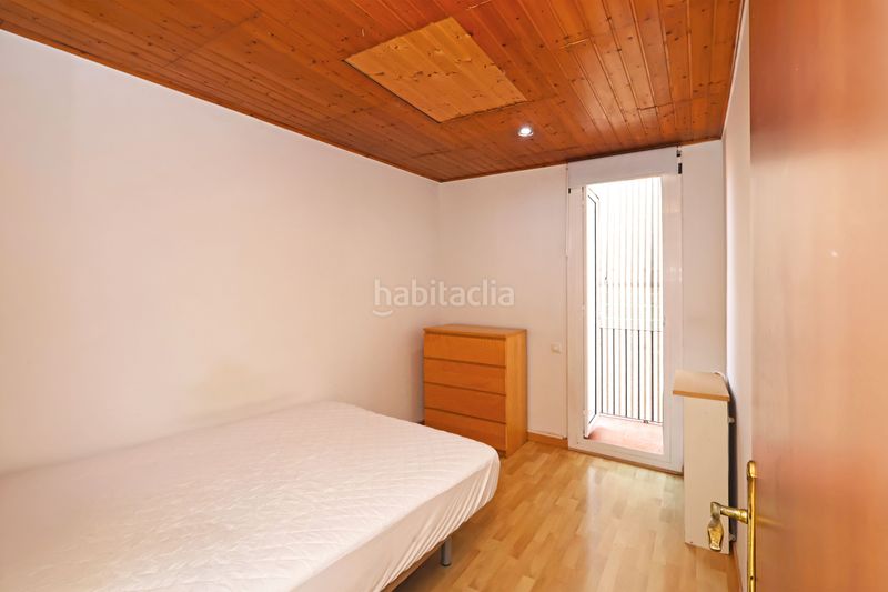 Foto 9c9d6fa3-31eb-401f-a29e-c6f56f119ca1. Pis a Sants Barcelona