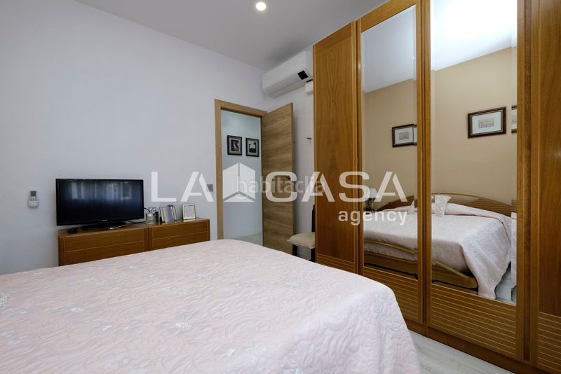 Foto 72802ea8-6591-4c0f-a077-0496e77bc6b6. Pis a Vilapicina - Torre Llobeta Barcelona