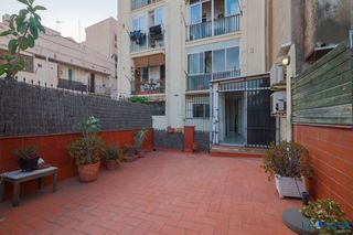 Piso en Carrer Creu Coberta