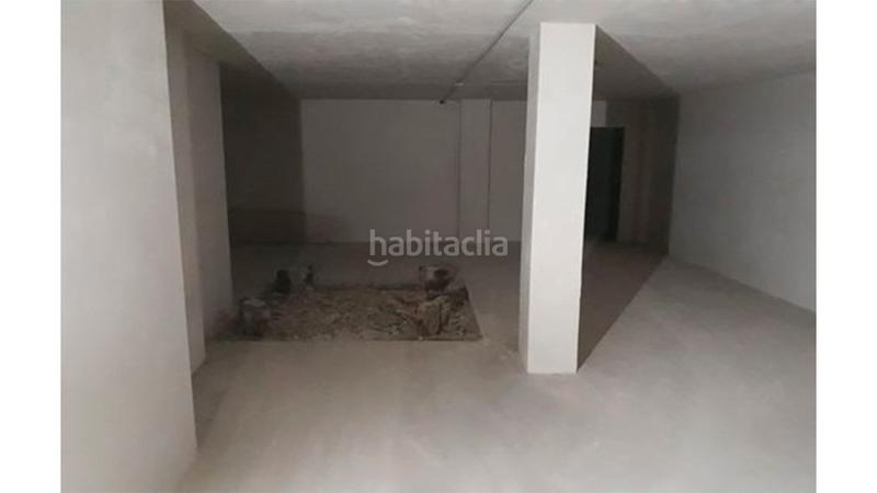 Foto e485a4b6-3942-4479-9be7-39f570a9173a. Local comercial a calvo sotelo 24 a Carballiño (O)