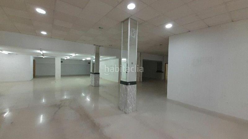 Foto beb4863e-775e-4e8f-aae9-bc31db368371. Local comercial en rio cerezuelo local comercial en planta baja de un edificio residencial de la localidad jaén. cuenta con 697,03 m construidos. dispo en Cazorla