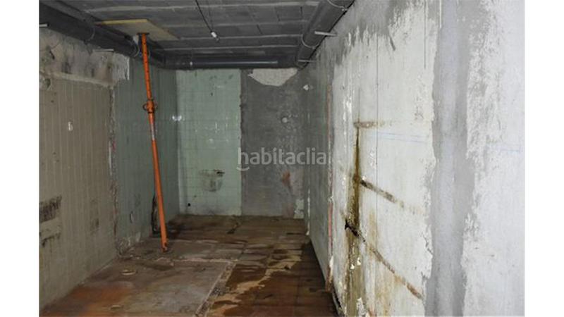 Foto 28f583c7-a203-4681-9c39-d8edecdbb8f8. Local comercial en diego delicado 4 local comercial en venta en la planta sótano de un edificio residencial de la localidad la coruña. cuenta con 159 m con en Ribeira