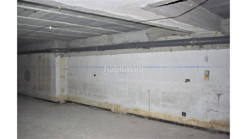 Foto f8b42c73-f153-4d66-ae87-da24cff59d44. Local comercial en diego delicado 4 local comercial en venta en la planta sótano de un edificio residencial de la localidad la coruña. cuenta con 159 m con en Ribeira