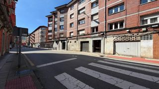 Local Comercial a De sama nº 3 y 5 3. Local comercial situado en planta baja a pie de calle en un edif