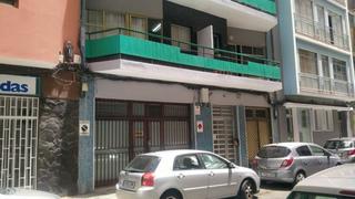 Local Comercial a Angel guerra pl.bj. y sot. 24. Local comercial en venta en la planta baja y sótano de un edific