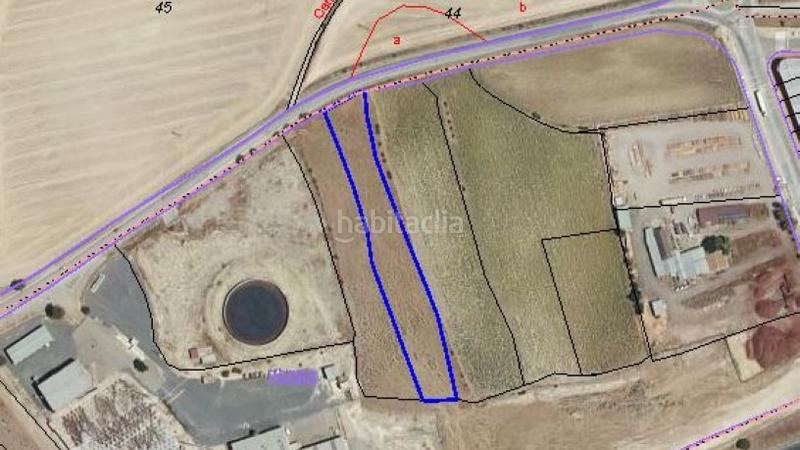 Foto ca35546c-ce9b-40bc-afa4-f90f1efae338. Wohngrundstück in sitio el rozon in Huévar