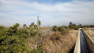 Terreny residencial a Lucios, junto acequia de beniaján. Tu suelo al mejor precio en venta en beniaján, a 7 km del centro