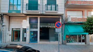 Local Comercial a Principal 19. Gran oportunidad de comprar un local situado en el sótano 1 de u