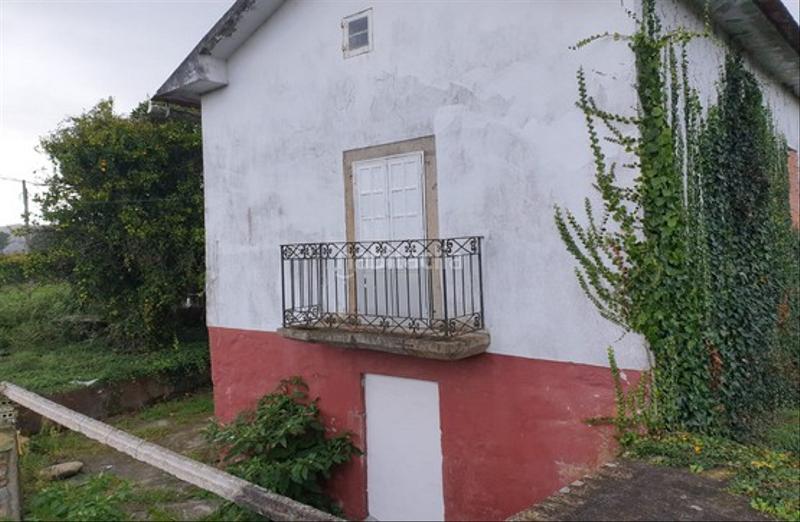 Foto 1b14c857-3196-4fab-8a42-4052a9bd9d97. Casa en miranxe 19 casa en venta con terreno en el rosal pontevedra. casa para rehabilitación integral ubicada en camiño ferreriros, a 2 km del cent en Rosal (O)