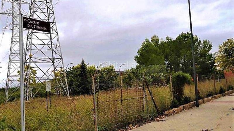 Foto a1ad0e17-07bf-475e-b4e7-a5c49486b673. Terreny residencial a gironès 6 a Mestral Reus