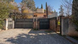 Chalet en Tramontana 8. Vivienda unifamiliar en la urbanizacin cortijo del aire, en ter