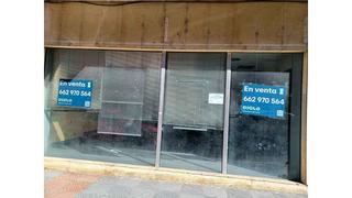 Locale commerciale in Constitución 18. Local comercial en venta moreda, av constitución 18.cuenta con u