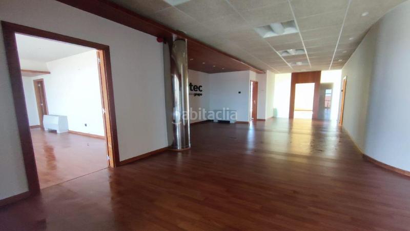Foto 8bbe1273-5f47-4411-96af-f70dc2f865e8. Oficina en bergazos-donsion 27 complejo de oficina en venta , pontevedra. lugar bergazosdonsion. número 27. con una superficie de 1,749,46 m2, este espac en Lalín