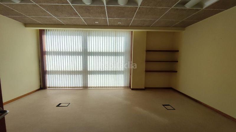 Foto 976f04d1-4e05-4c1a-a8e7-0c4131ee6a39. Oficina en bergazos-donsion 27 complejo de oficina en venta , pontevedra. lugar bergazosdonsion. número 27. con una superficie de 1,749,46 m2, este espac en Lalín
