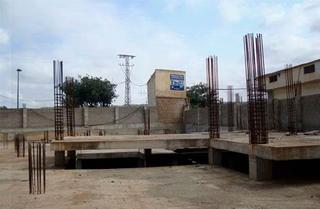 Terreny residencial a Lepa 15. Edificio en construcción en venta en guadix granada. parcela con