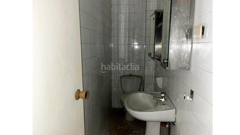 Foto 55676f49-4ec5-484d-b5c5-5d799d637d2f. Locale commerciale in rambla badal in La Bordeta Barcelona