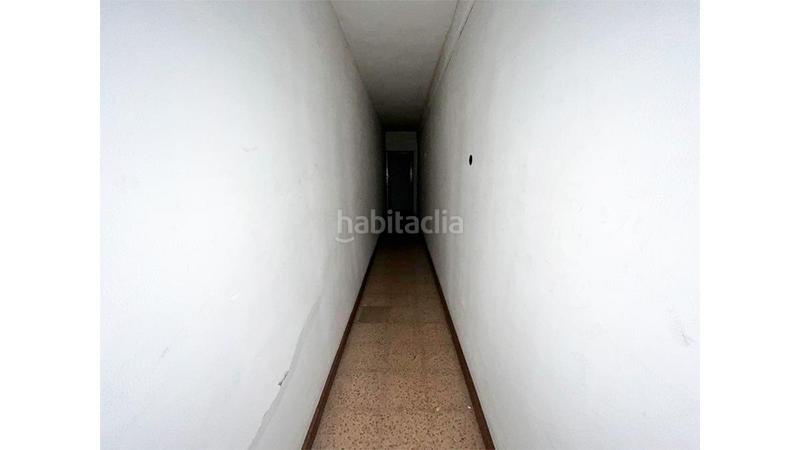 Foto bbacf8be-f6a7-40bb-a2f1-d795e106b85a. Locale commerciale in rambla badal in La Bordeta Barcelona