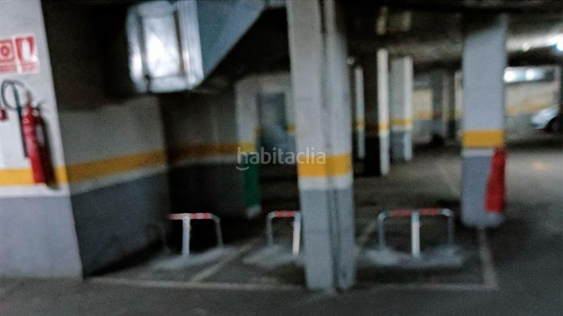 Foto d4684ba0-6e48-4184-8a38-cf5312cc1e55. Aparcament cotxe a casanovas 65 a Centre Hospitalet de Llobregat (L´)