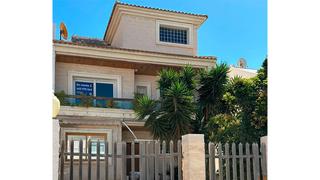 Reihenhaus en Castellon 2. Chalet en la localidad torre del moro de torrevieja, alicante. c