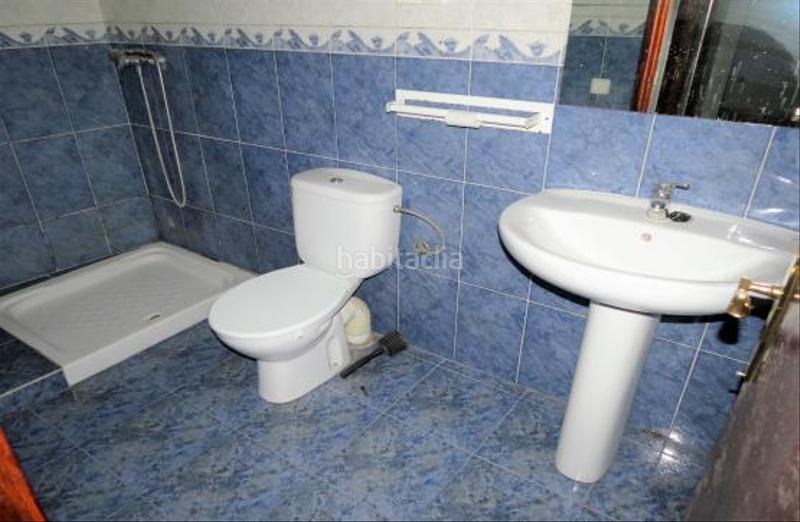 Foto 43bf3183-4e62-45ac-a088-dc38273ab1d0. Piso en abat escarre pl.entresuelo 12 piso en venta en arbós tarragona. superficie de 72m2 distribuidos en 2 habitaciones, con 1 baño, cocina americana amueblada y saló en Arboç (L´)