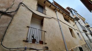 Maison à Subida al moral 3. Casa situada en la calle subida al moral, n 3 cervera del río al