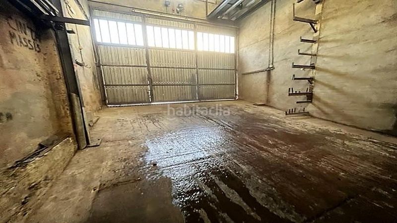 Foto f5c6a5ea-9af5-478e-be6b-21cc2f5dabf0. Industrial building in c/ joan nuñez 7 in Parc Bosc-Castell Figueres
