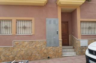 Pis a Travesia almanzora. Piso bajo en venta al noroeste de cuevas del almanzora almería.