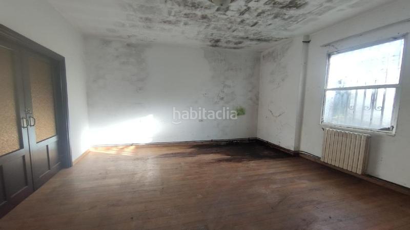 Foto 09157f22-cb6f-4636-93e4-e5a694c562c4. Casa en a brea 29 casa en lugar brea la coruña. se compone de planta baja local y vivienda en la primera planta. la distribución consta en Bergondo