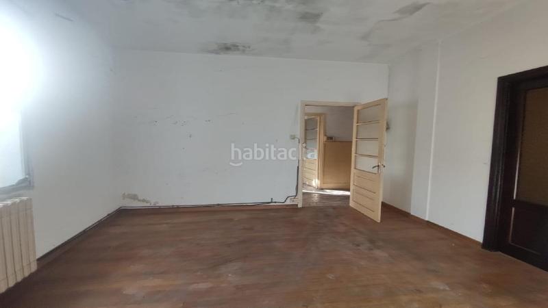 Foto 742da4dd-08f3-494d-9a5b-d81d77291dfc. Casa en a brea 29 casa en lugar brea la coruña. se compone de planta baja local y vivienda en la primera planta. la distribución consta en Bergondo