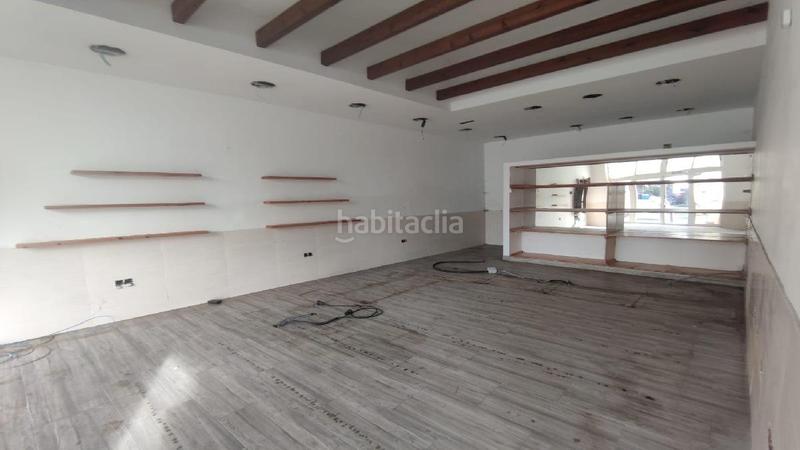 Foto c080797b-84d8-4c76-bbc6-09e563cd9af5. Casa en a brea 29 casa en lugar brea la coruña. se compone de planta baja local y vivienda en la primera planta. la distribución consta en Bergondo