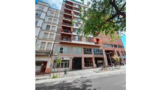 Local commercial à Prat de la riba 78. Gran oportunidad de comprar un local comercial en la localidad d