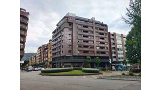 Local Comercial en Conde de toreno 17. Local comercial en la localidad de oviedo en asturias. con una s