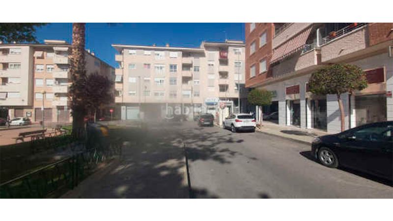 Foto a27041ef-e302-4bc3-99b1-758516dabd80. Local comercial a iunión de festejos 1 a Petrer