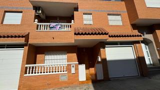 Appartement à Rafael gomez de mercado nº 17 pl bj 17. Gran oportunidad de comprar un piso de cuatro habitaciones en la