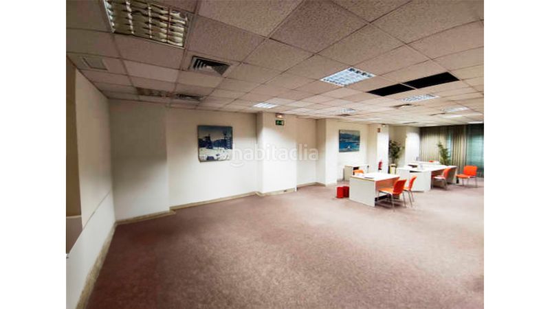 Foto 4455e1aa-aa93-4c6a-95ee-a9427e220a7c. Business premise in gasteiz 70 in San Martín Vitoria - Gasteiz