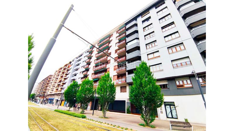 Foto 54a3f011-6e55-4723-9a21-32fa809f620b. Business premise in gasteiz 70 in San Martín Vitoria - Gasteiz