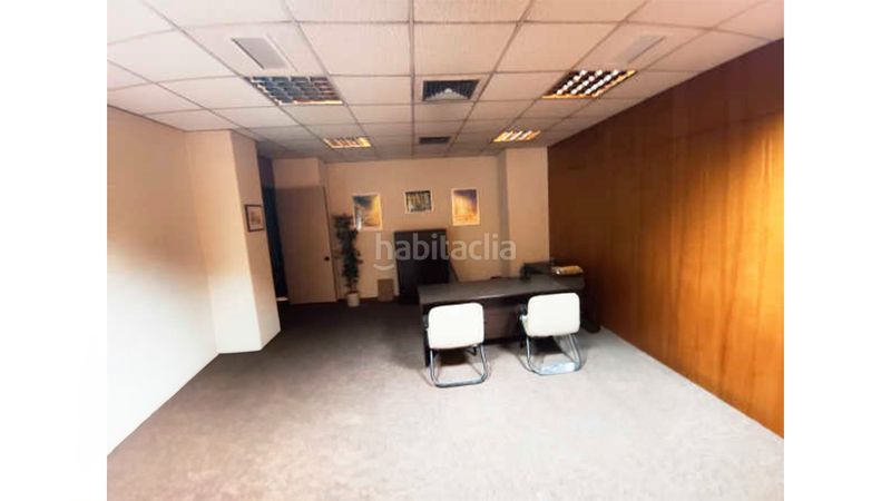 Foto c6f6a567-6f16-484e-98fa-caac0ebc5750. Business premise in gasteiz 70 in San Martín Vitoria - Gasteiz