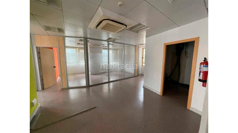 Foto a0470611-dd9d-4fd9-b901-f2590841ba04. Büro in diagonal 523 in Barri de les Corts Barcelona